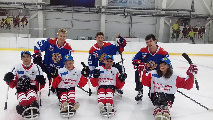 Первый международный следж-хоккейный лагерь «I PLAY SLEDGE HOCKEY»