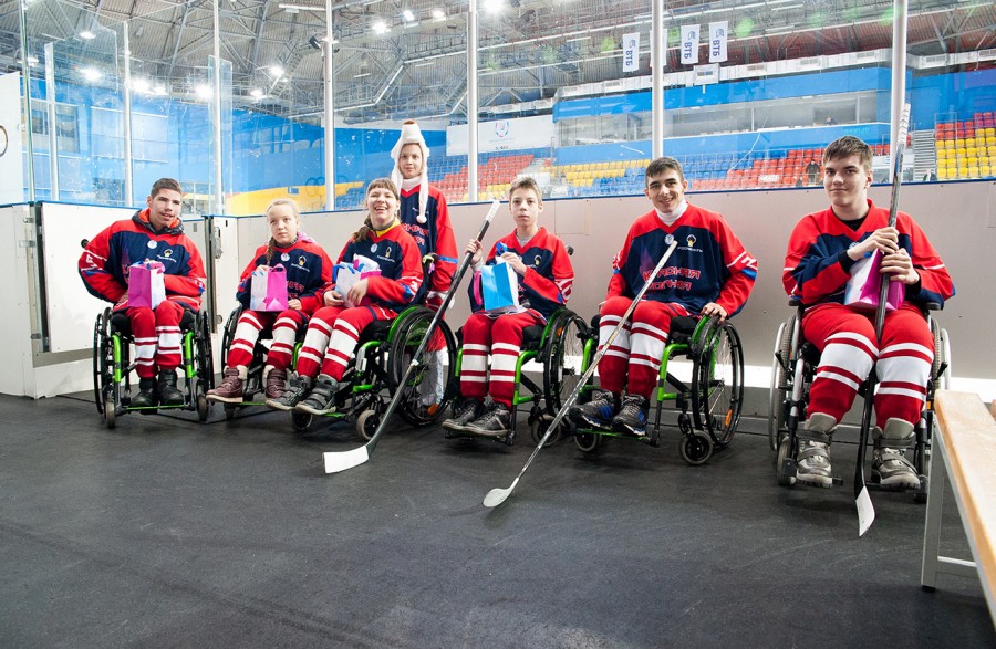 Фотодневник благотворительного хоккейного матча