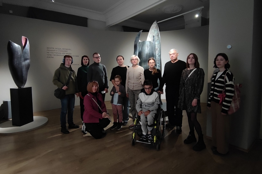 «Ясновидение» Даши Намдакова: искусство и духовность