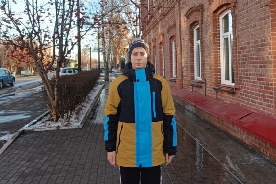 Слава Дядичкин вместе с Полиной снова помчался покорять гору!