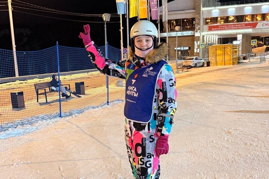 Алиса  покоряет кисточки