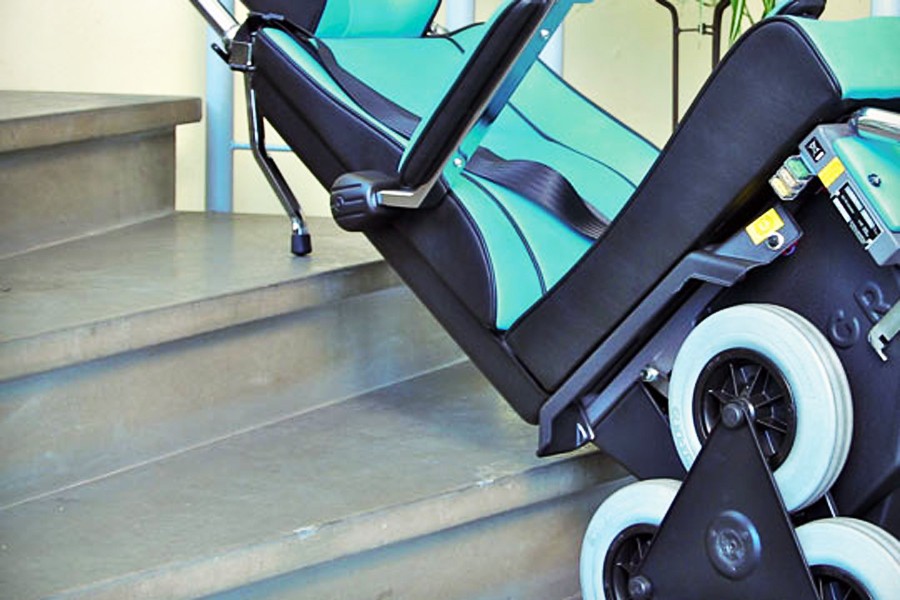 Чудо-кресло для преодоления лестниц