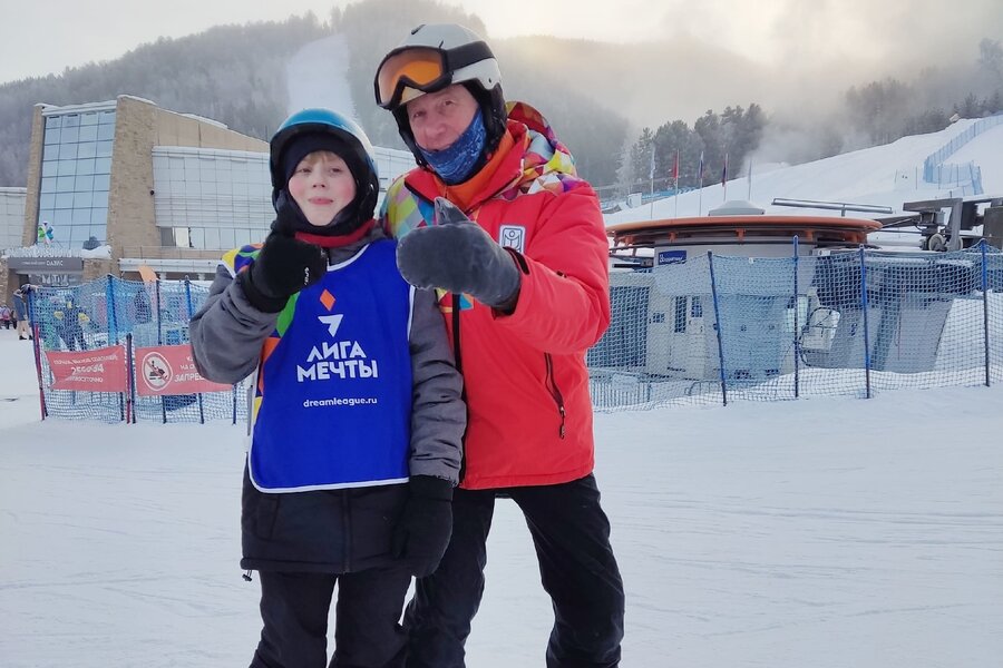 Еще одна участница конкурса &laquo;На лыжах 8 марта&raquo;.