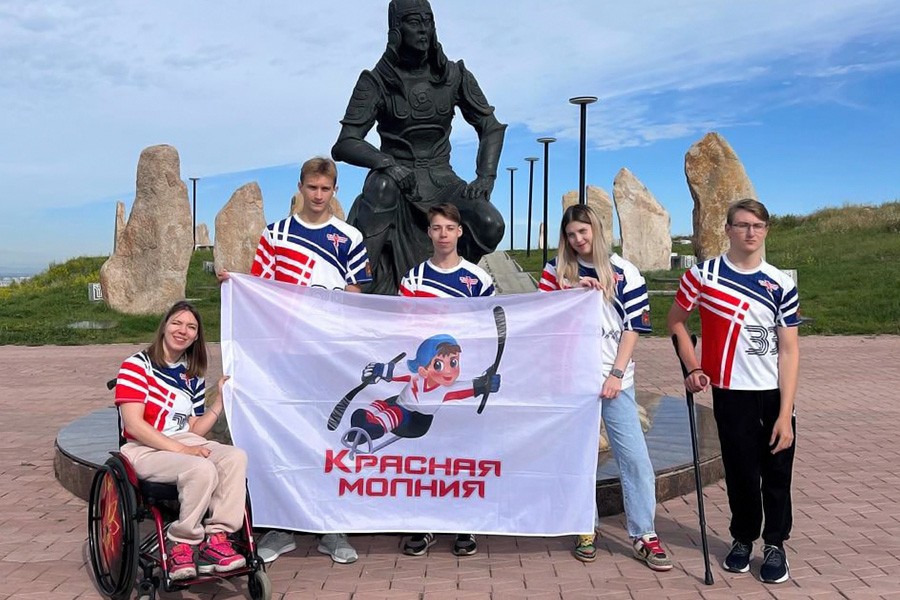 Сегодня делегация «Красной молнии» посетила город Абакан