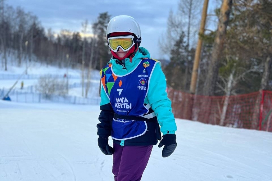 Продолжаем занятия по горным лыжам!