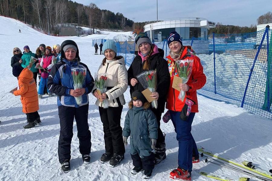 8 Марта на лыжах. Ксения Прхорова