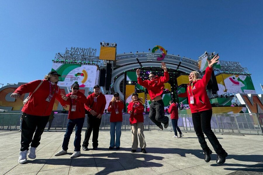 Тимофей с Никитой Егоровым отправились на Всемирный фестиваль молодежи 2024