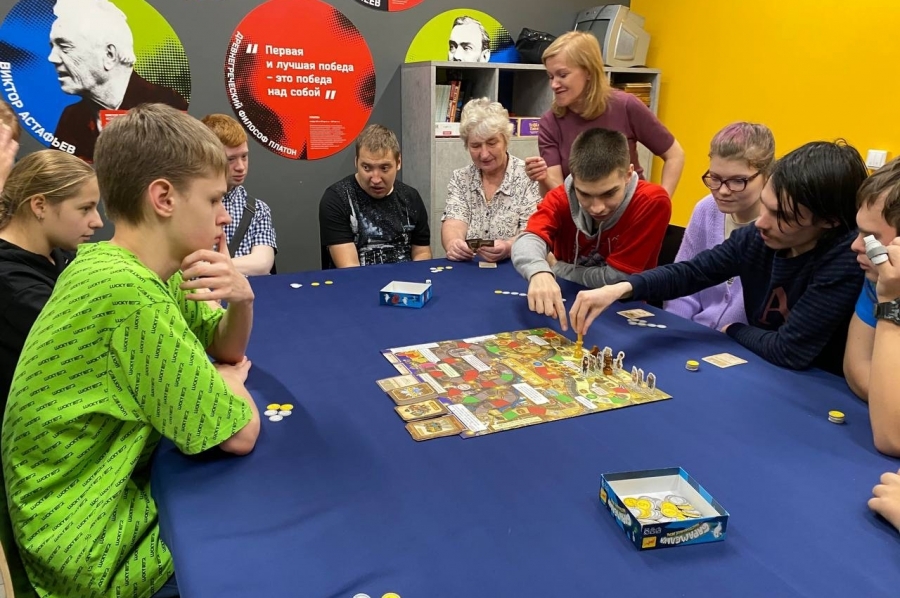 Когда нас много — правила меняются!