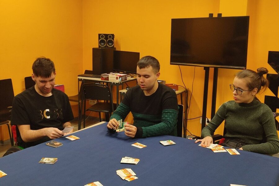 Встреча за настолками перед выходными