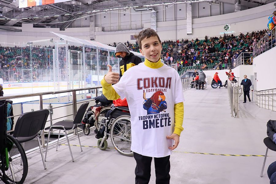 Болеем за "крылатых" в полуфинале. Фоторепортаж