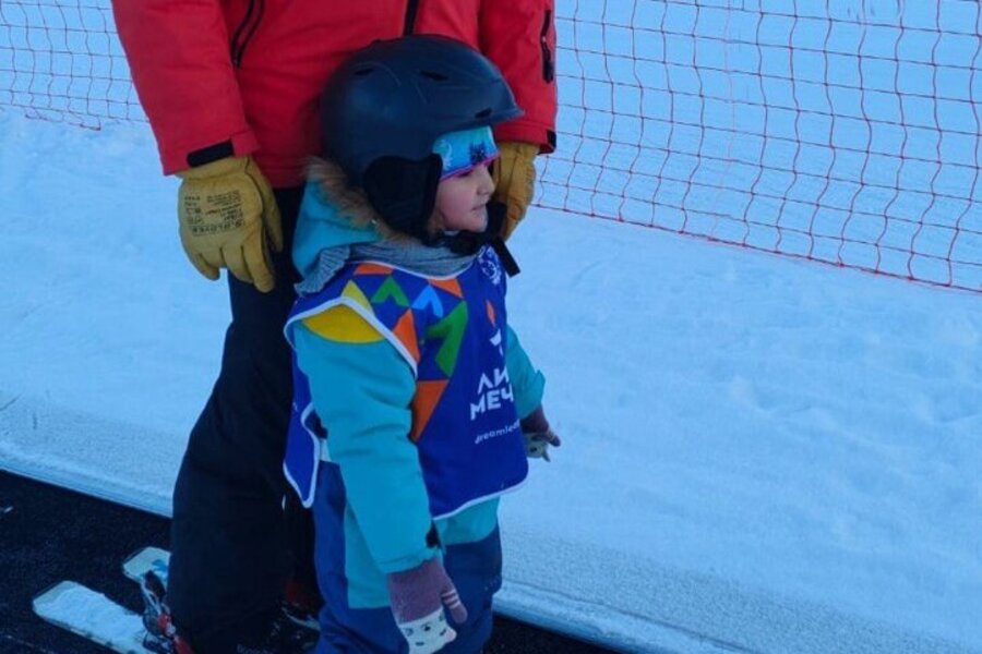 Ходжибаева Рухшона и Ясмина