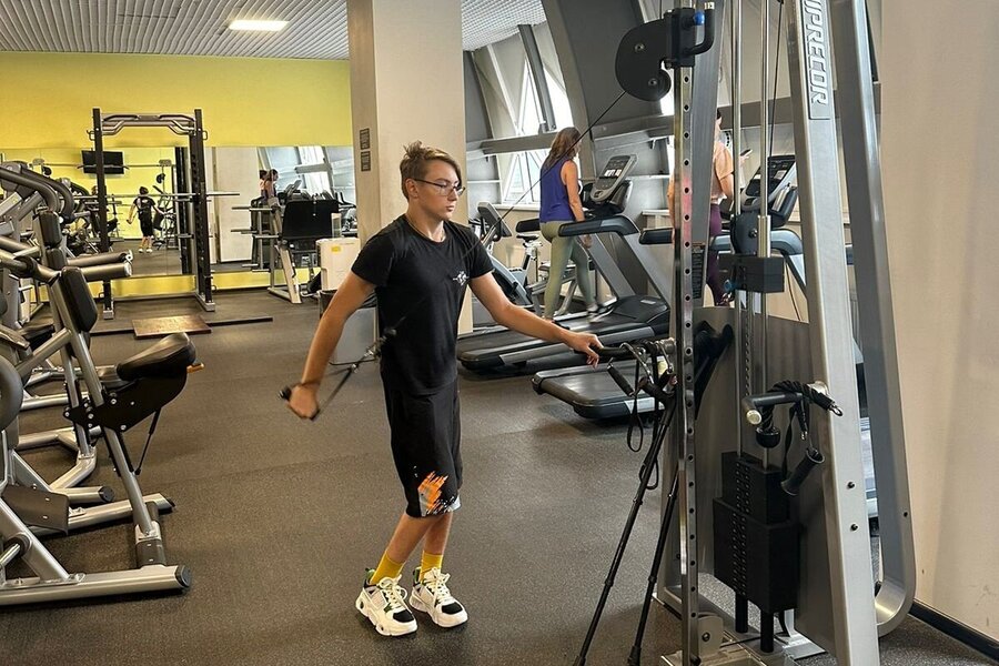 Продолжаем усиленно тренироваться