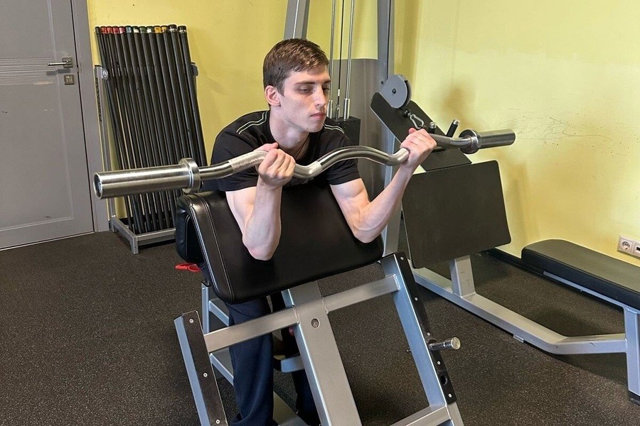 Немного силовой