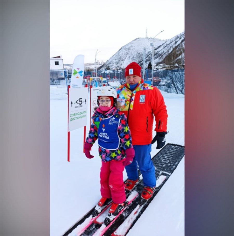 Кулагина Анастасия, 7 лет сегодня открыла лыжный сезон 2023!