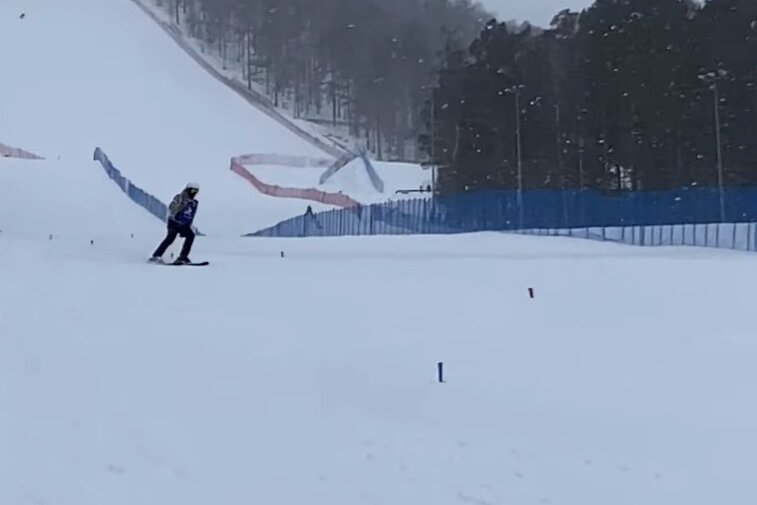 Дистанцию проходит Кирилл Кураков
