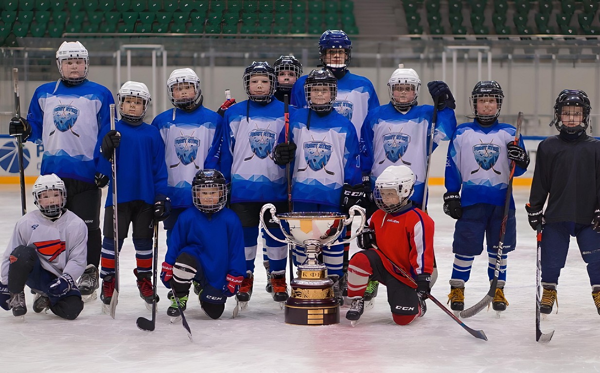 Поздравление от спортсменов ХК Фростик