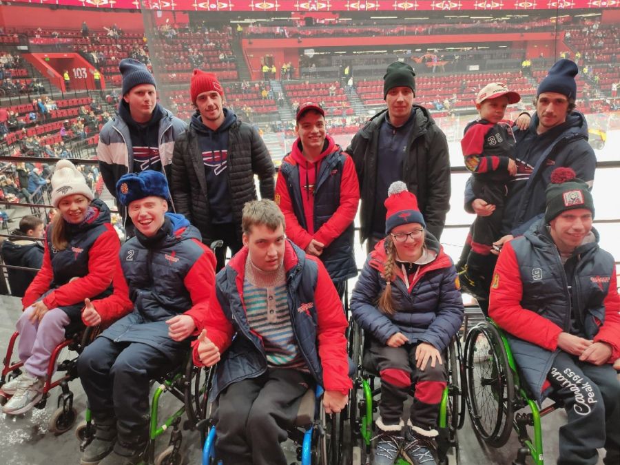 Встретились с ХК &laquo;Сокол&raquo; Красноярск на игре #АвангардСочи в Омске