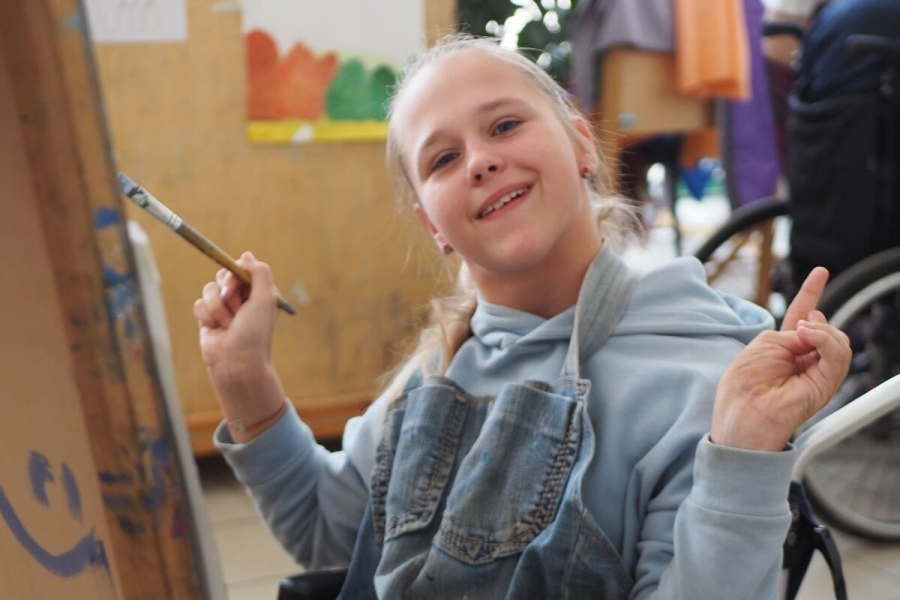 Ещё немного фото с занятий наших художников в Поздеевке