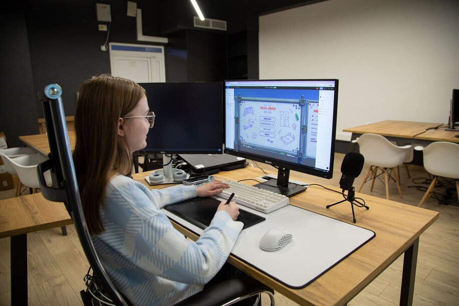 Мы продолжаем работу над нашим VR-тренажером