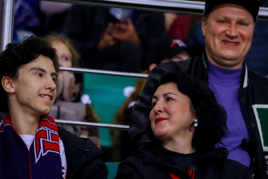 Болельщики ХК &laquo;Сокол&raquo;: вера в победу до конца!