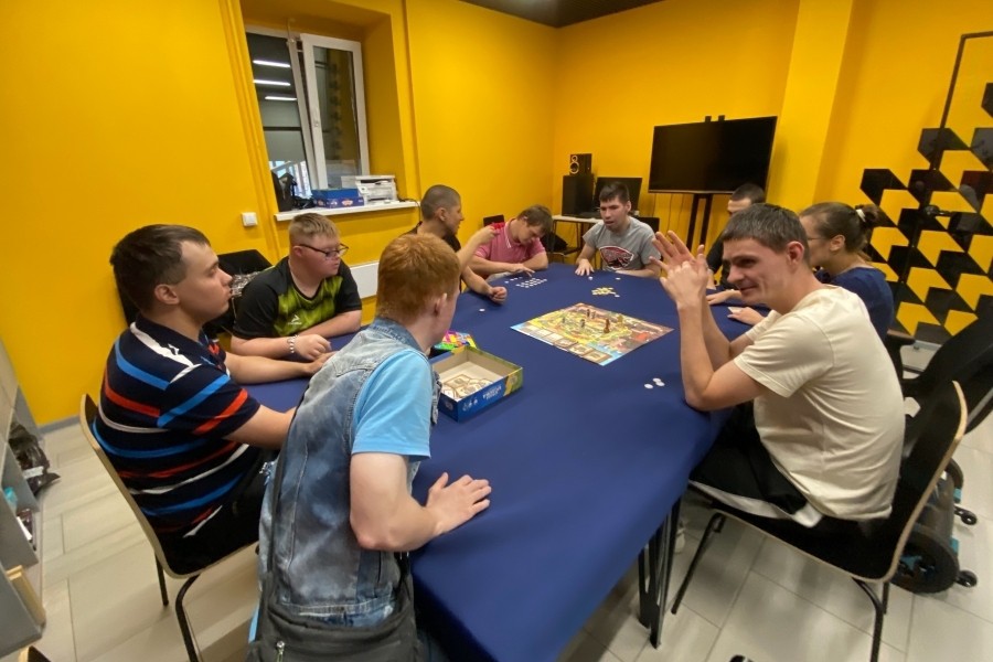 Немного фотографий с последней встречи по настольным играм