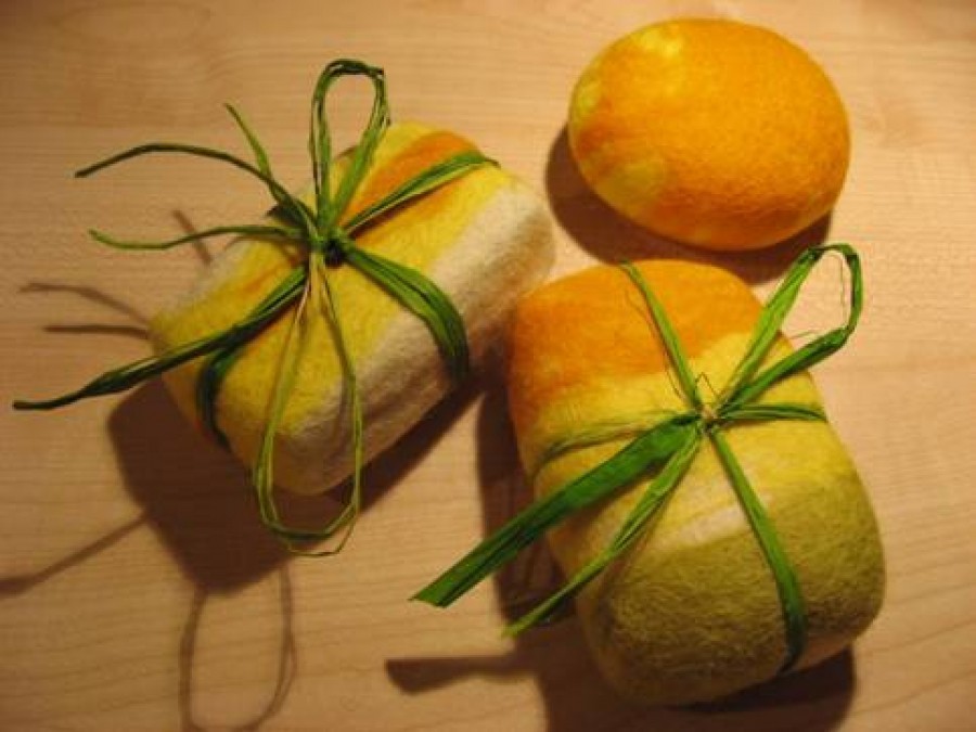 Шерстяной подарок