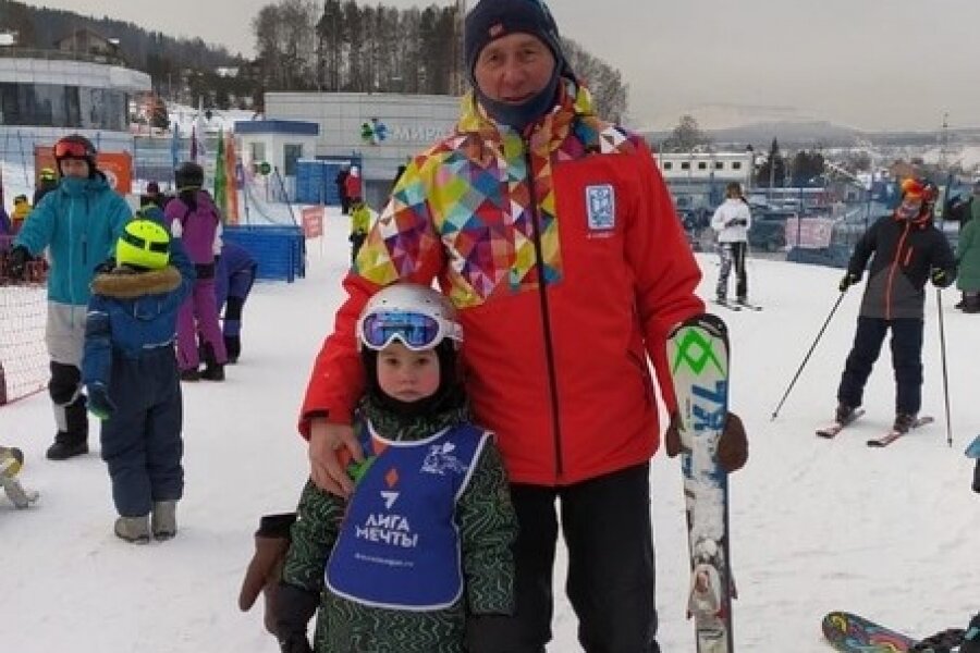 Новый участник – Артем Зобков