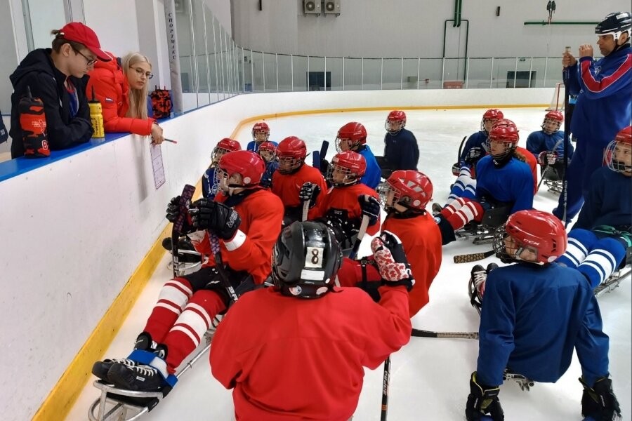 Красная молния приступила к тренировкам. Кристалл Арена