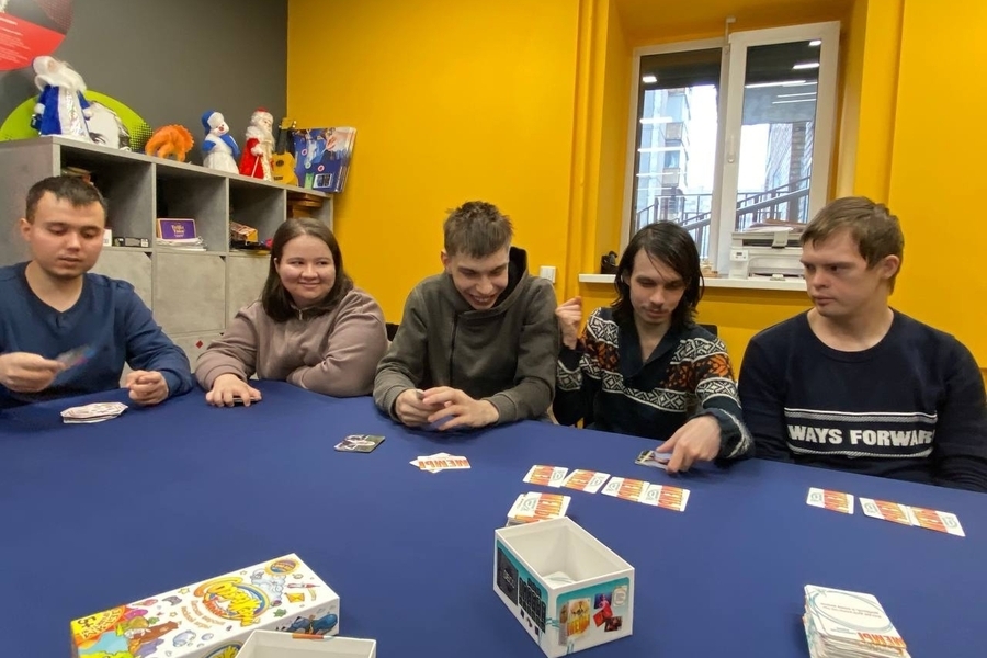 Настольный четверг &mdash; играем и смеёмся