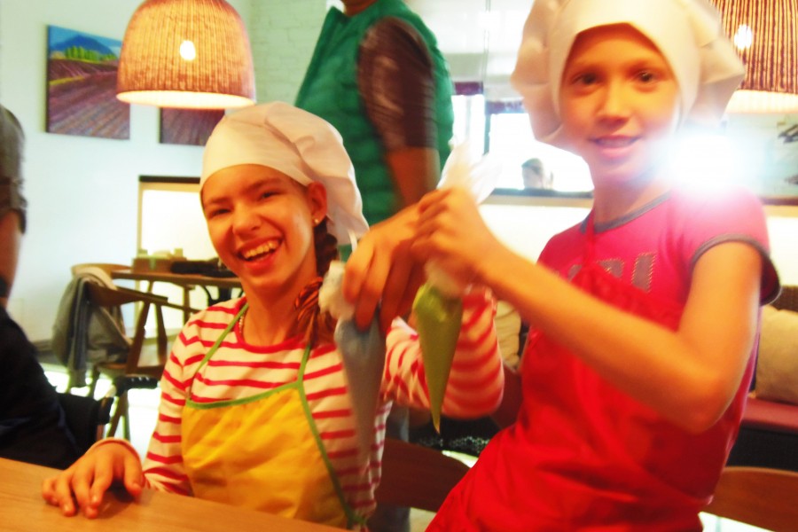 Пти Момо поварята и День рождения!