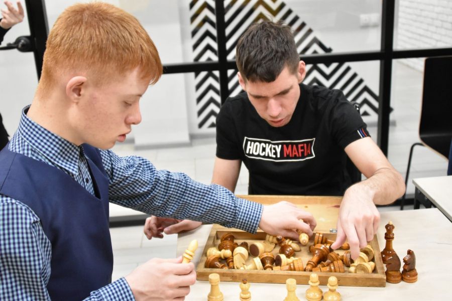 Продолжаем рассказывать про настольные игры