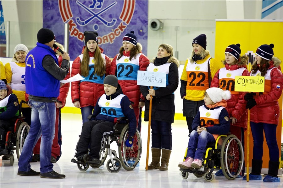 Турнир по керлингу в поддержку Лизы Аксеновой