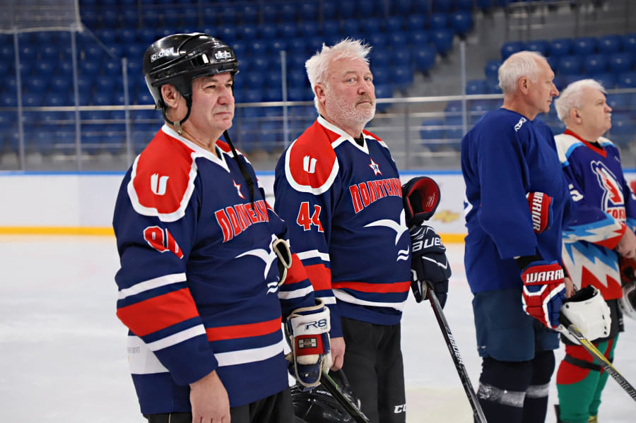 Хоккейный МАТЧ ПОКОЛЕНИЯ